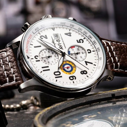 AVI-8 Hawker Hurricane Classic Chronograph Classic White Dial Quartz AV-4011-01 Miesten kello