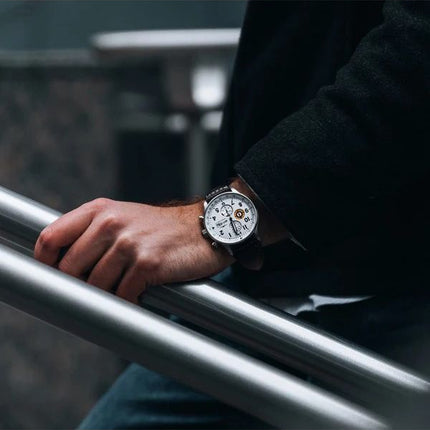 AVI-8 Hawker Hurricane Classic Chronograph Classic White Dial Quartz AV-4011-01 Miesten kello