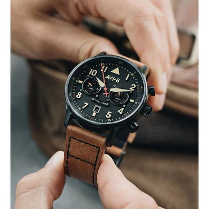 AVI-8 Hawker Hurricane Carey Dual Time Debden Black Dial Quartz AV-4088-03 Miesten kello