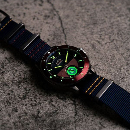 AVI-8 Flyboy Airmaster Sector Meca-Quartz tummansininen ja punainen kellotaulu AV-4112-04 miesten kello