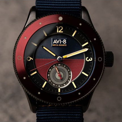 AVI-8 Flyboy Airmaster Sector Meca-Quartz tummansininen ja punainen kellotaulu AV-4112-04 miesten kello