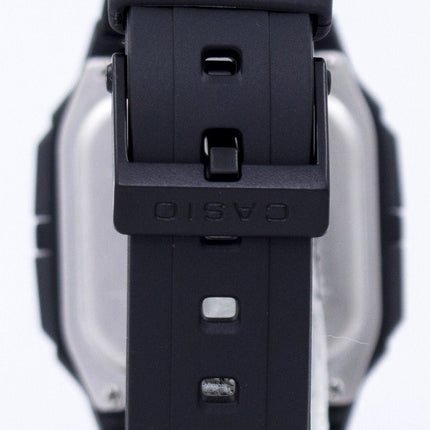 Casio valaisin monikielinen tietokanta kaksoisaika digitaalinen DB-36-1AV Miesten Watch