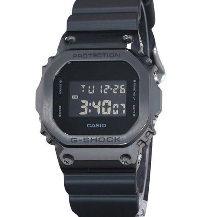 Casio G-Shock digitaalinen metallikehys hartsihihna, kvartsi GM-5600UB-1 200M miesten kello