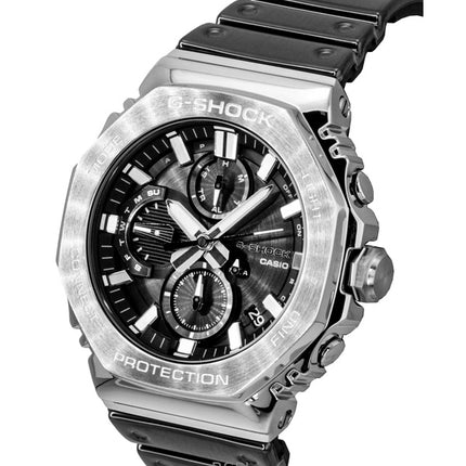 Casio G-Shock täysmetallinen älypuhelinlinkki silikonirannekkeella, analoginen musta kellotaulu, aurinkokennolla toimiva GMC-B2100Y-1A 200M miesten kello