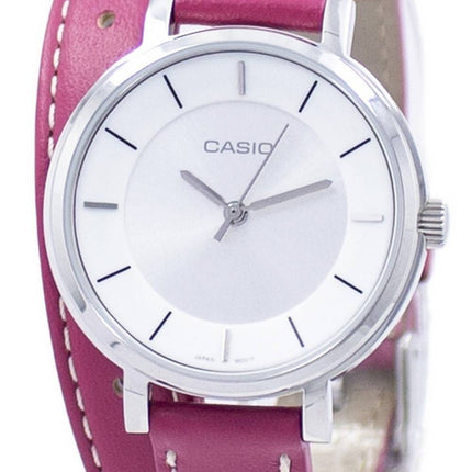 Casio analoginen kvartsi kahden silmukan LTP E143DBL 4A1 LTPE143DBL-4A1 naisten Kello