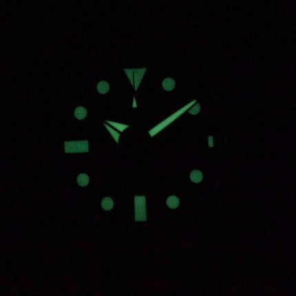 Kunnostettu Seiko 5 Sports Automatic 24 jalokiven Japanissa valmistettu SRP605J2 miesten kello