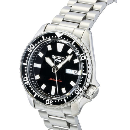 Seiko 5 Sports SKX Redux automaattinen ruostumattomasta teräksestä valmistettu musta kellotaulu SRPL85K1 100M miesten kello