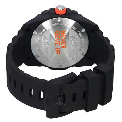 Luminox Bear Grylls Survival Mountain -kumihihna, musta kellotaulu Quartz Diver&#39,s XB.3739 200M miesten kello