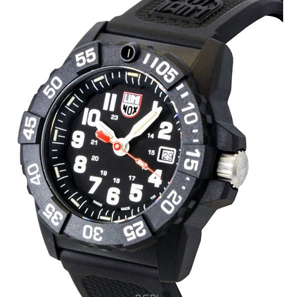 Luminox Navy Seal -kumiranneke, musta kellotaulu, kvartsi, sukeltajan XS.3501.F 200M miesten kello